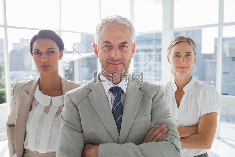 向阳社区：老党员带领岭师学子探寻赤坎古商埠红色基因