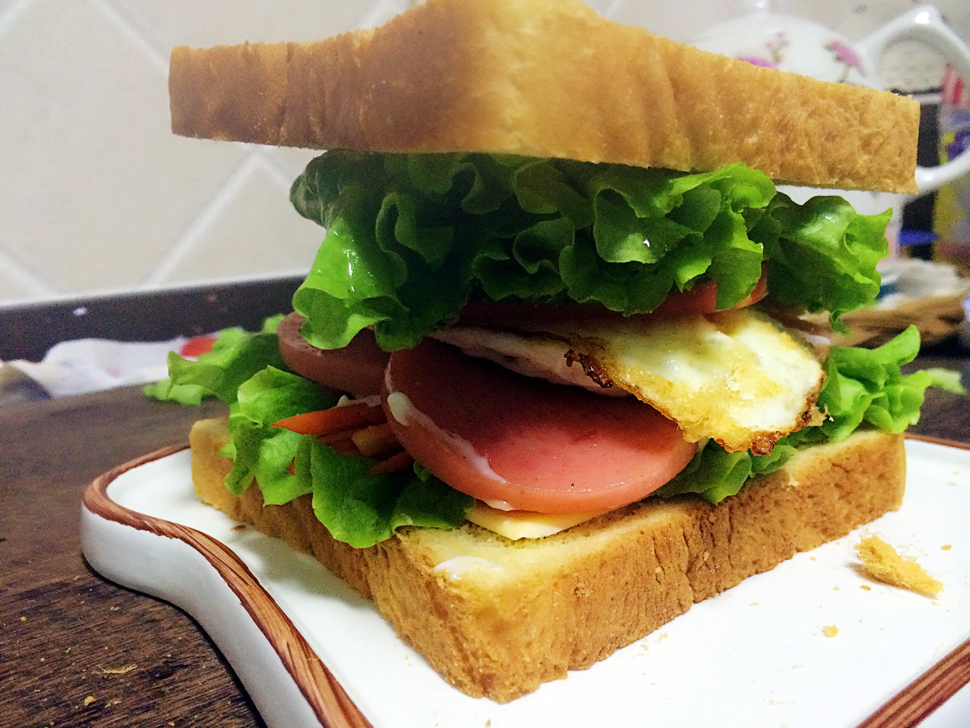 强劲的混动汽车需求抵消关税影响，丰田(TM.US)上半年销量创历史新高