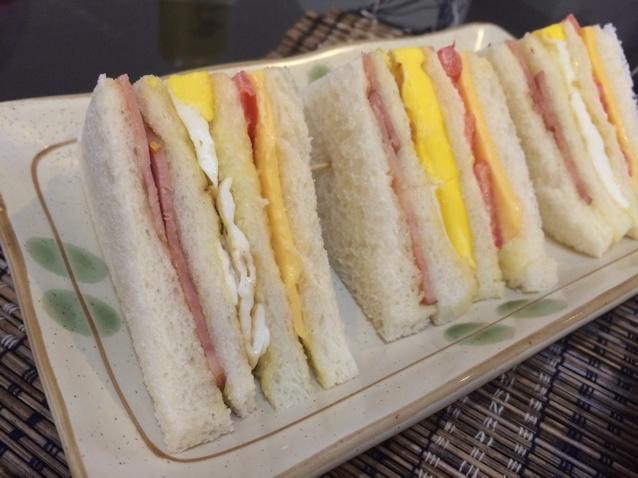 特斯拉(TSLA.US)计划在旧金山湾区推出Robotaxi服务，但尚未获准