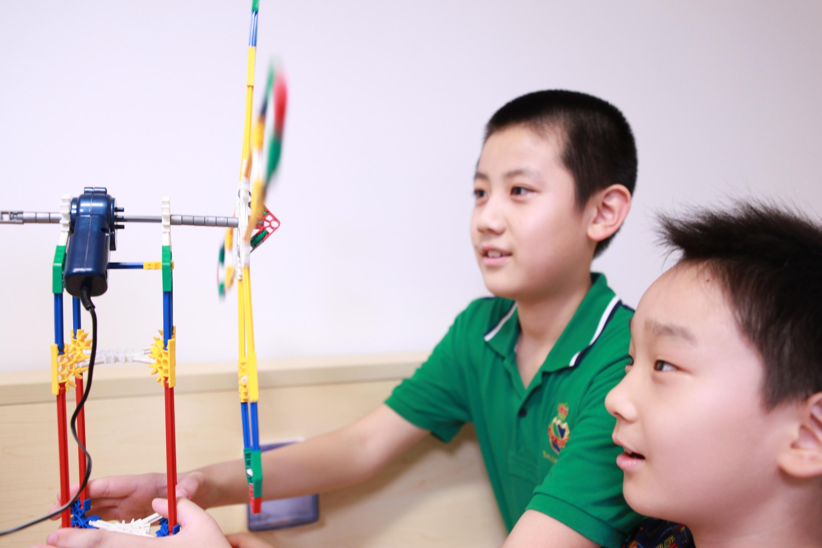 优步(UBER.US)第二季度营收与指引超出市场预期 拟启动200亿美元股票回购计划