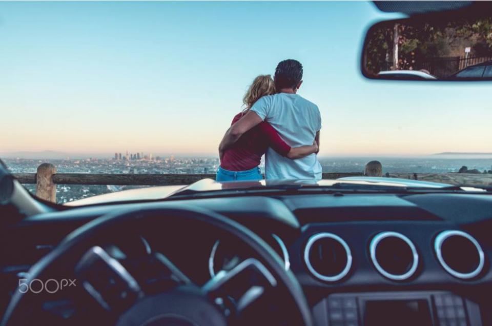 特斯拉(TSLA.US)授予马斯克300亿美元临时股票奖励以留住人才