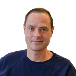 AWS增速不及竞争对手 亚马逊(AMZN.US)盘后重挫 AI投资效果遭疑