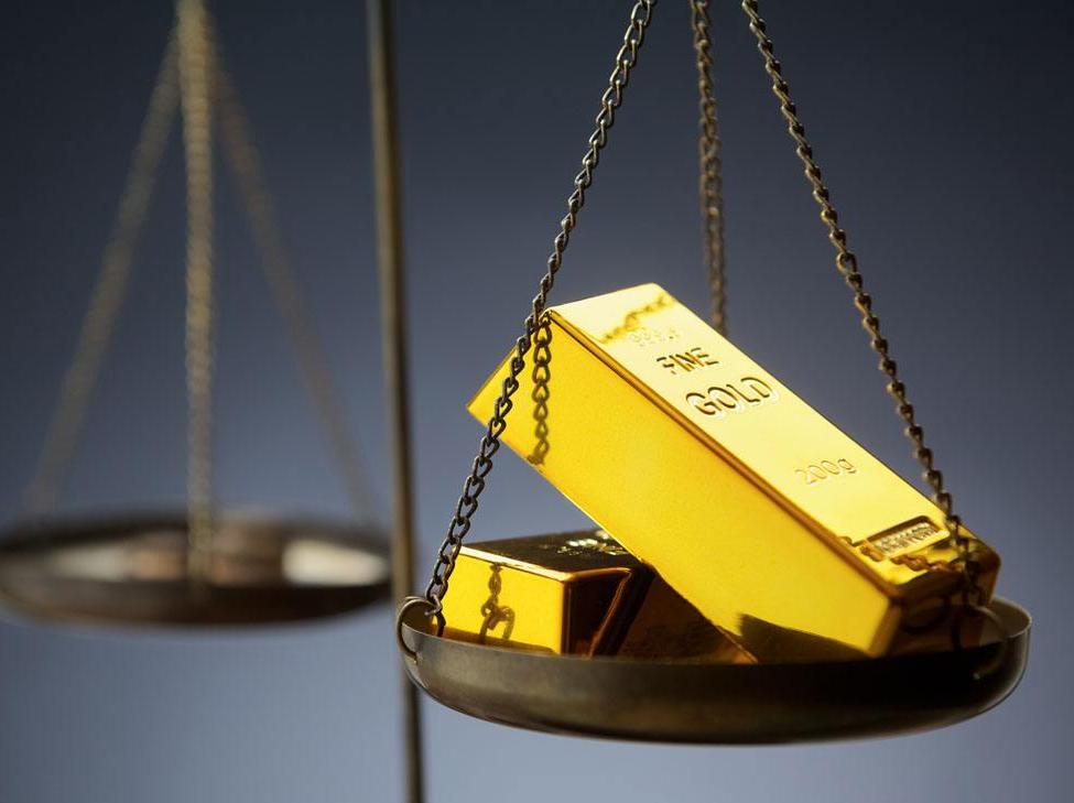 特朗普全面发力！解雇统计局局长并要求鲍威尔辞职