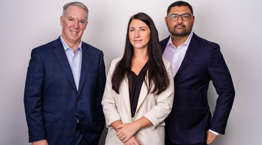 一分钟在线人数破10万，罗永浩开直播“爆了”！点赞老乡鸡，称西贝撒谎！